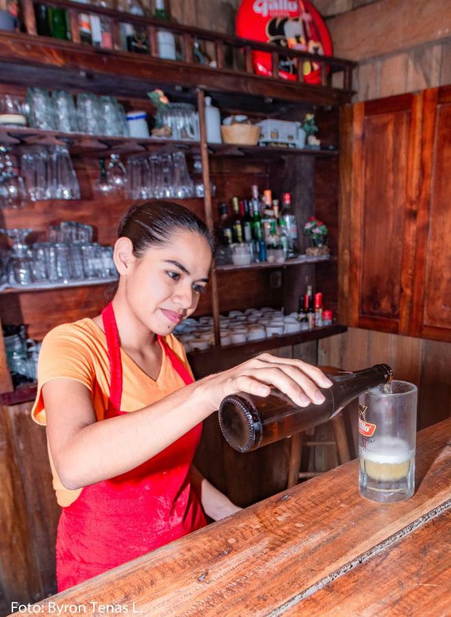 Linda Vista Otel Rio Dulce Town Dış mekan fotoğraf